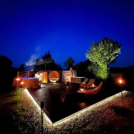 Willa Farie, Na Mazurach Z Basenem, Jacuzzi, Sauną Dla 20 Osób