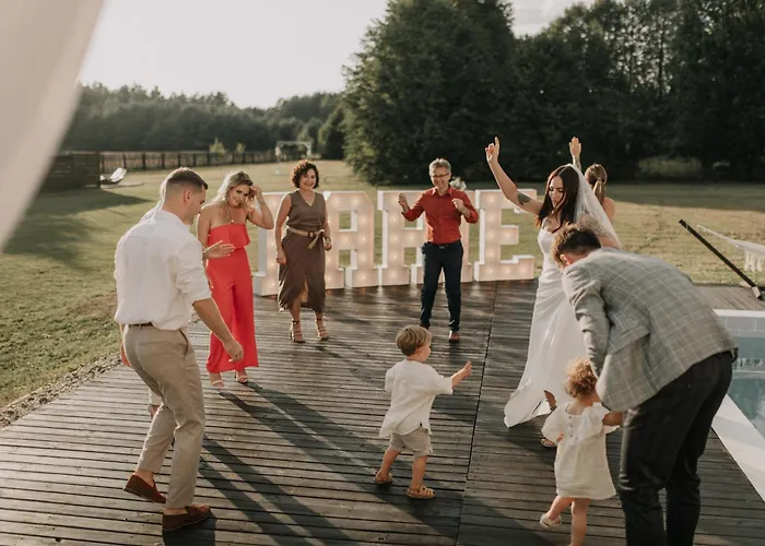 Villa Farie Mazury Dom Na Wylacznosc Dla 20 Osob Z Basenem, Sauna I Jacuzzi *